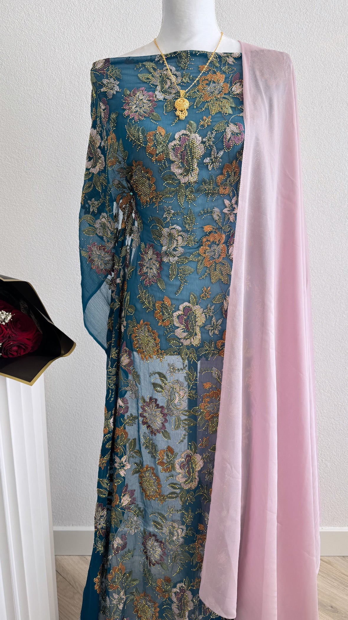 Pearl Lace Dirac Set - Blue