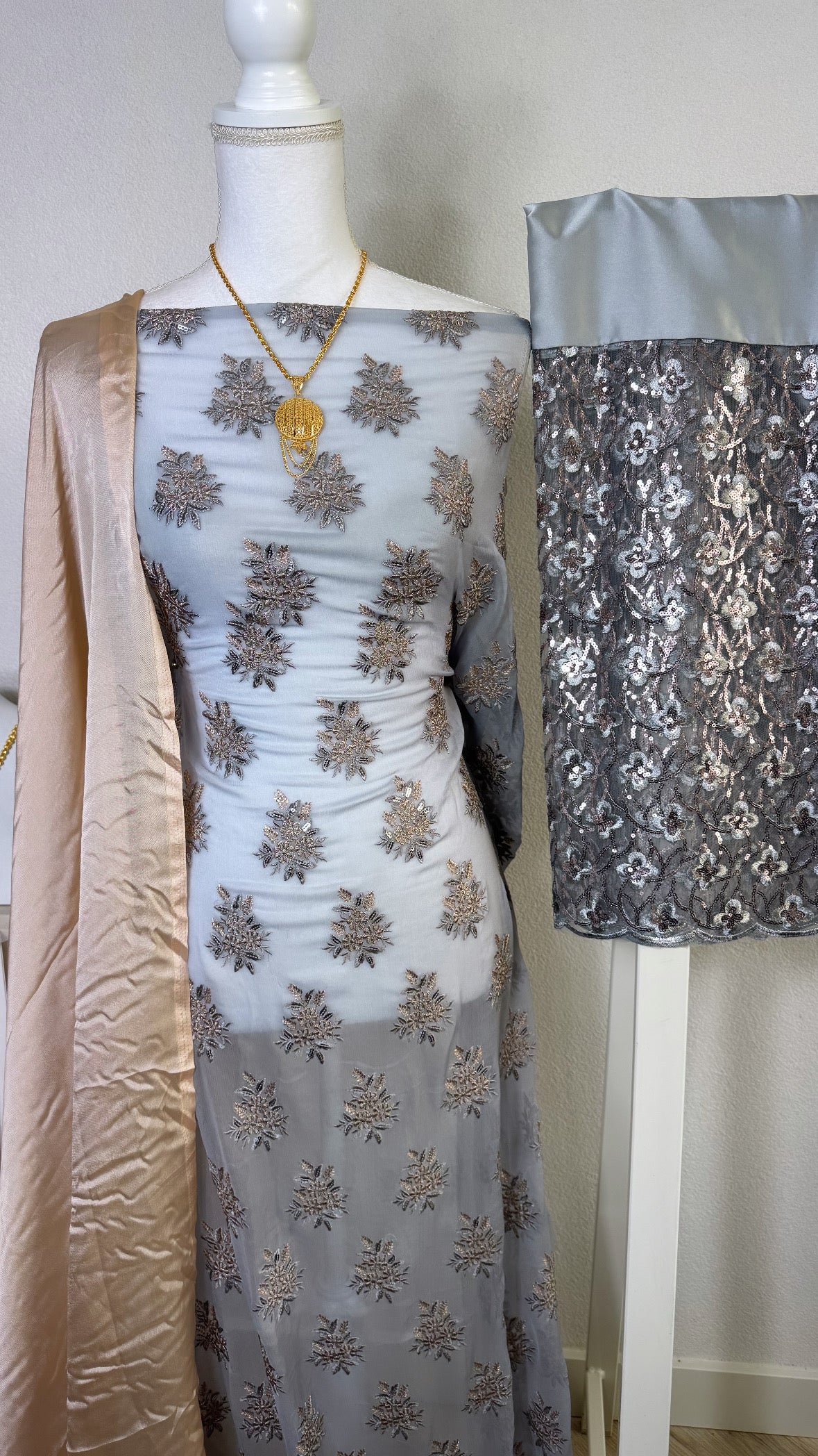 Pearl Lace Dirac Set - Light Blue